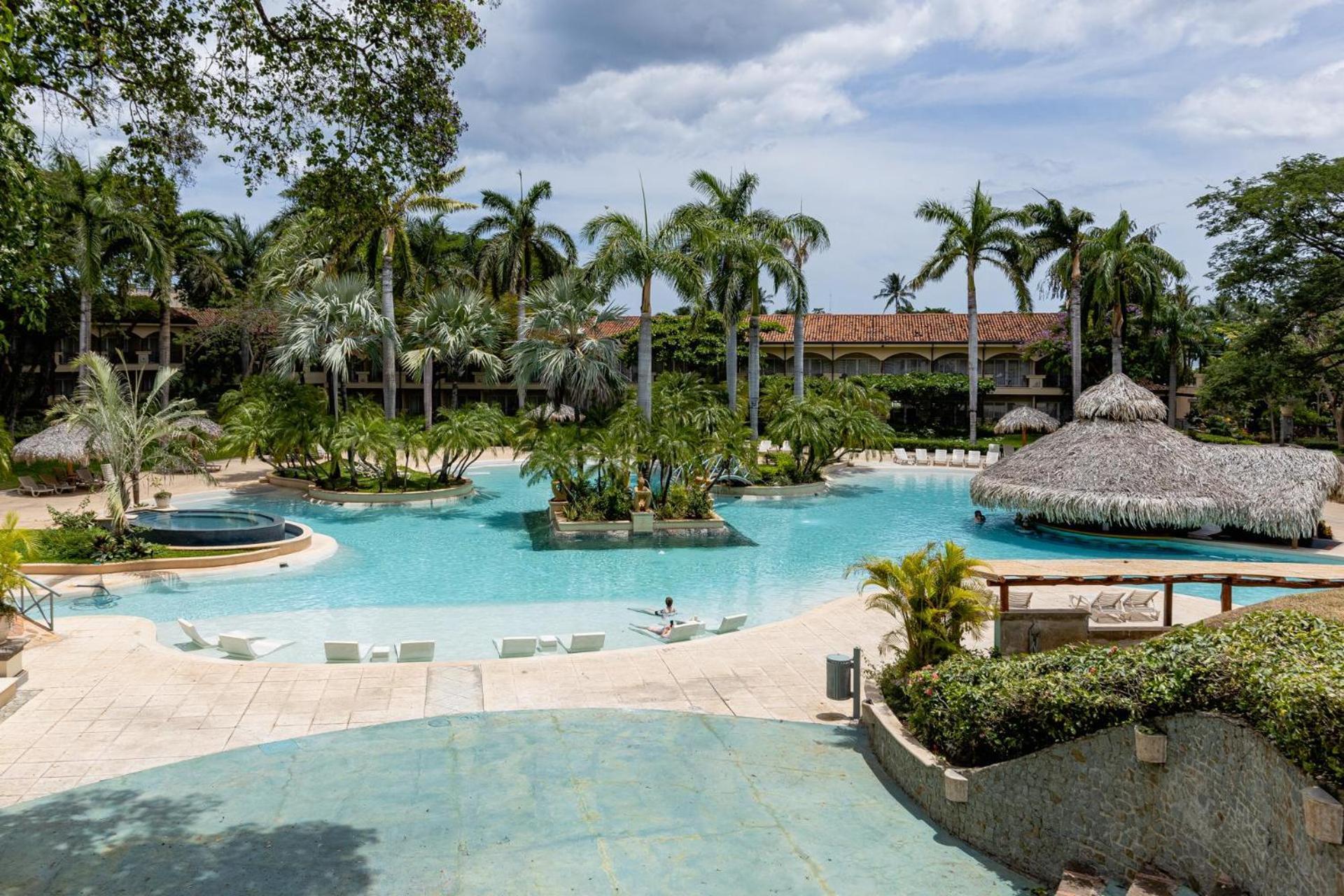 Matapalo 103- 2 Bedroom Poolside Condo At Tamarindo Bagian luar foto